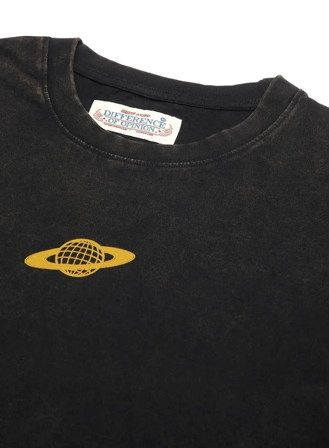 ديفيرينس أوف أوبينيون تيشيرت مطبع بقصة واسعة وغسيل حمضي للرجال